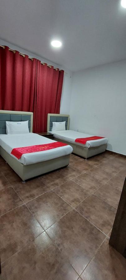الشقق الفندقية صلالةفي  Eman House المظهر الخارجي الصورة